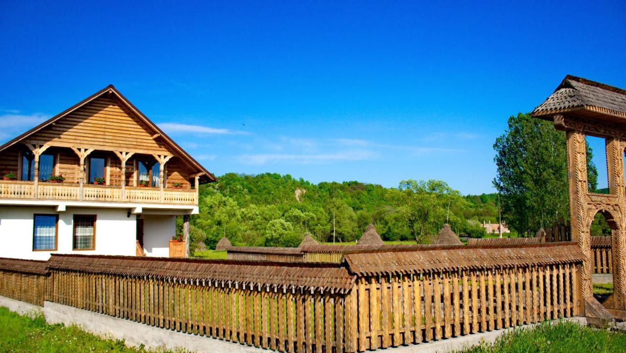 Acasa In Maramures Feresti Exterior foto