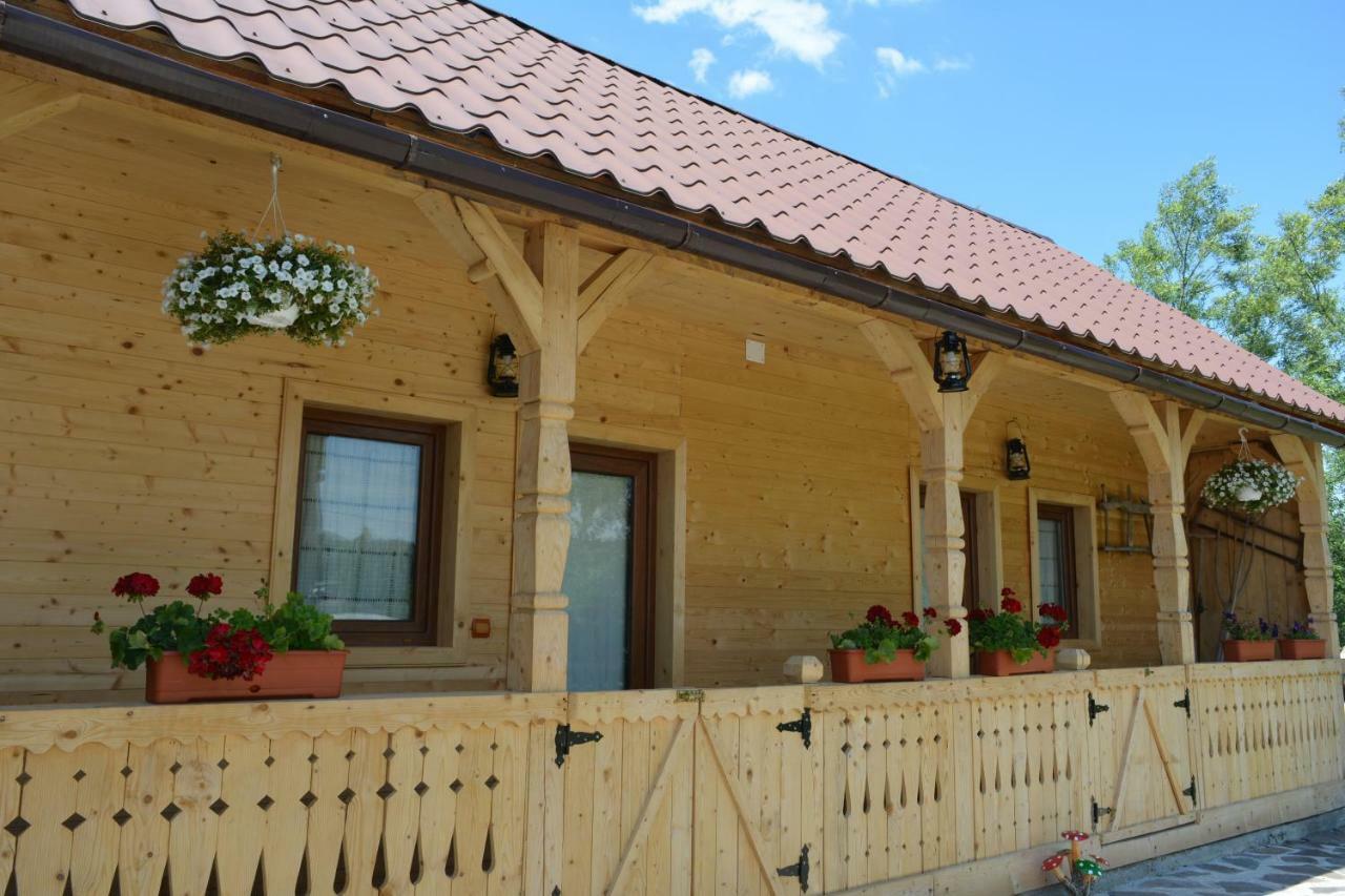 Acasa In Maramures Feresti Exterior foto